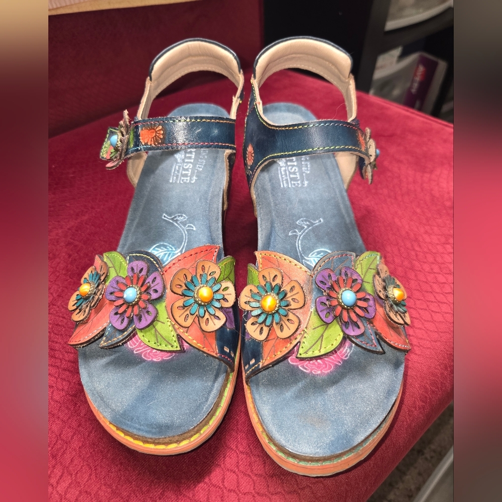 L'ATISTE Blue Floral Sandals SIZE 41 /10.5